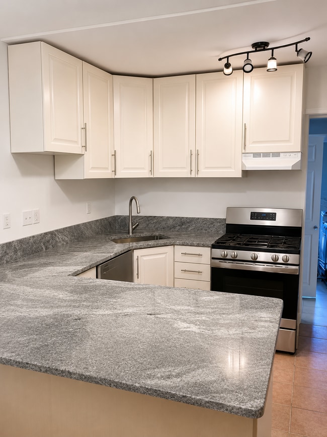 Photo - 4014 3rd St NW Unit 4014 3rd St NW #2