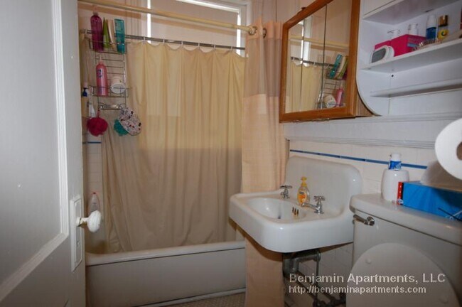 Photo - 231 Park Dr Unidad 25