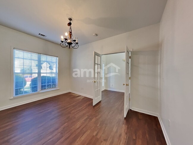 Photo - 237 Mott Rd