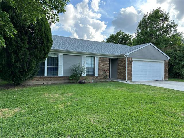 Photo - 927 S Riverside Dr