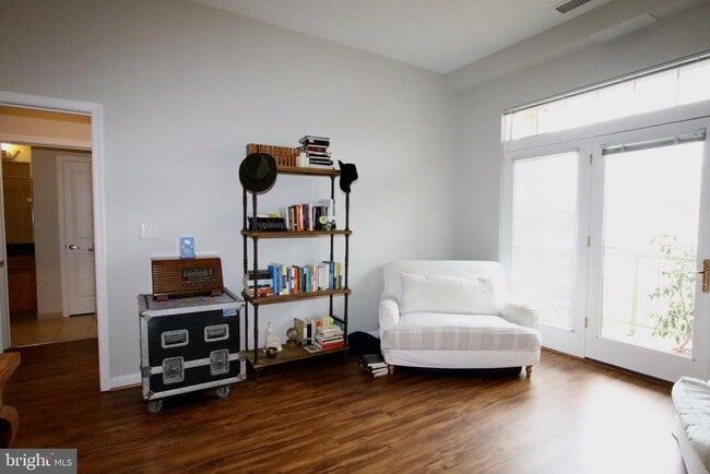 Photo - 309 Holland Ln Apartment Unit 302
