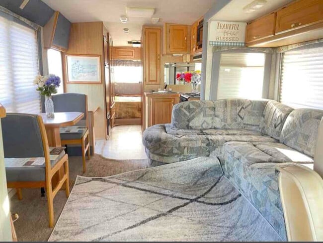 Photo - 1497 1/2 E Bayshore Rd