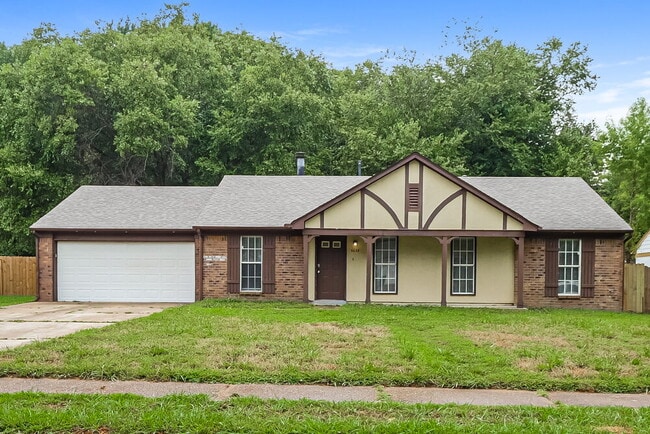 Building Photo - 6635 Dunbarton Dr