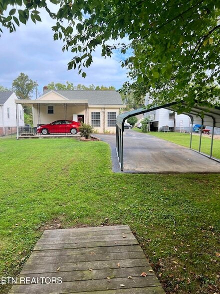Photo - 2404 Tecoma Dr