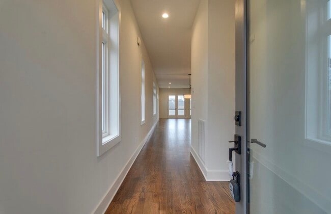 Photo - 3325 Felicia St