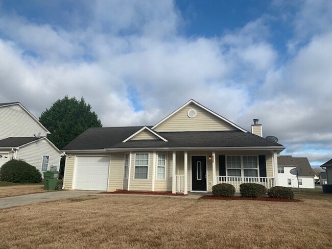 Building Photo - Coming Soon! Charming 3 Bedroom / 2 Bath Ranch Home in Jonesboro!
