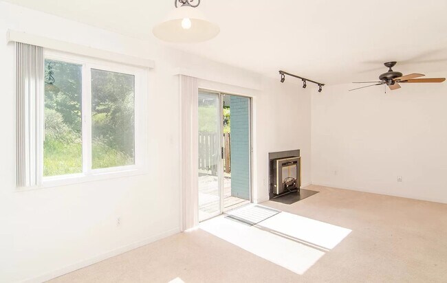 Photo - 1764 Clear Creek Dr