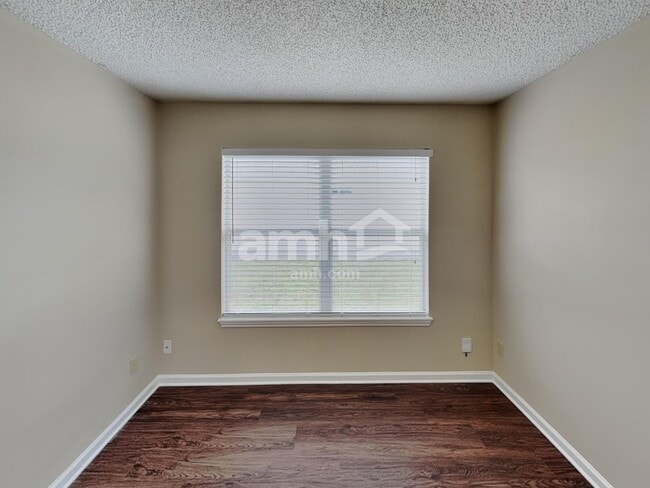 Photo - 11062 Gullwing Ct