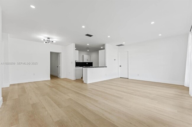 Building Photo - 2610 NW 83rd Ave