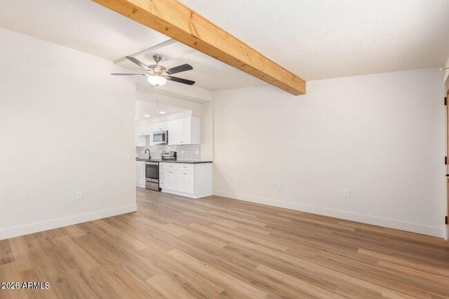 Photo - 6049 W Laurie Ln Unidad Apt 7