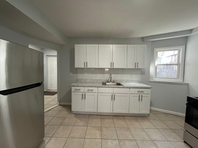 Photo - 8 Rutgers Ave Unidad BSMT