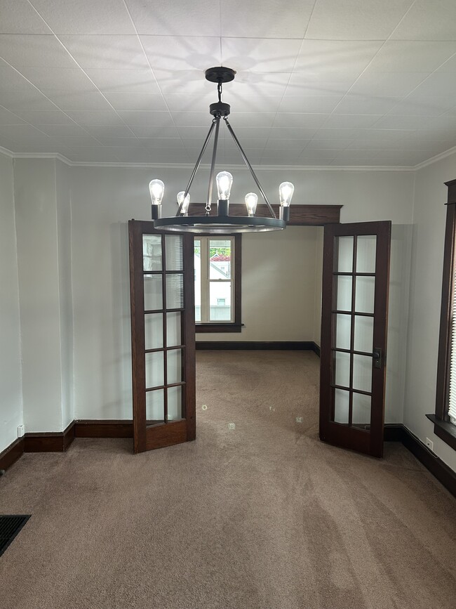 Building Photo - 315 Euclid Ave Unit 2