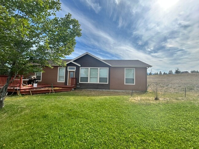 Building Photo - 3 Bed, 2 Bath Home on 5 Acres – Florence, ...