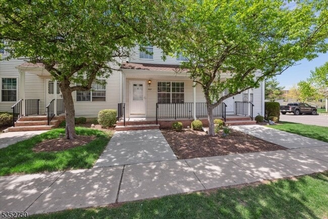 Photo - 907 Wetherburn Ct