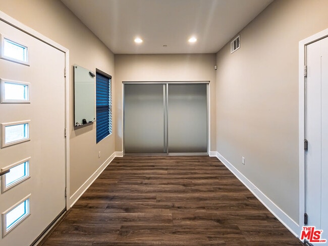 Photo - 2753 Waverly Dr Unit 1103