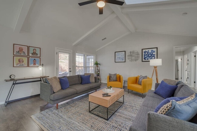 Photo - 2421 Regal Rd Unit ID1019483P