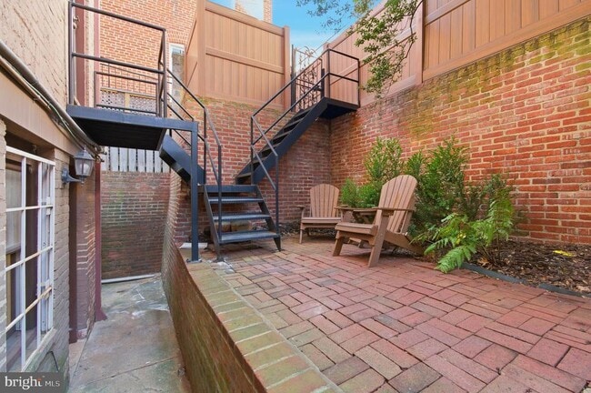 Photo - 2117 S St NW