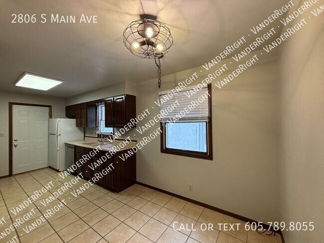Photo - 2806 S Main Ave