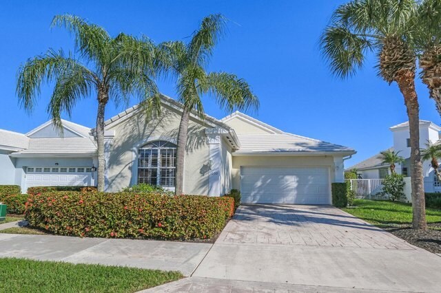 Photo - 1050 Lytham Ct