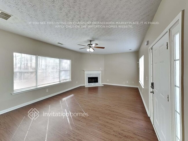 Photo - 4516 Swan Trce