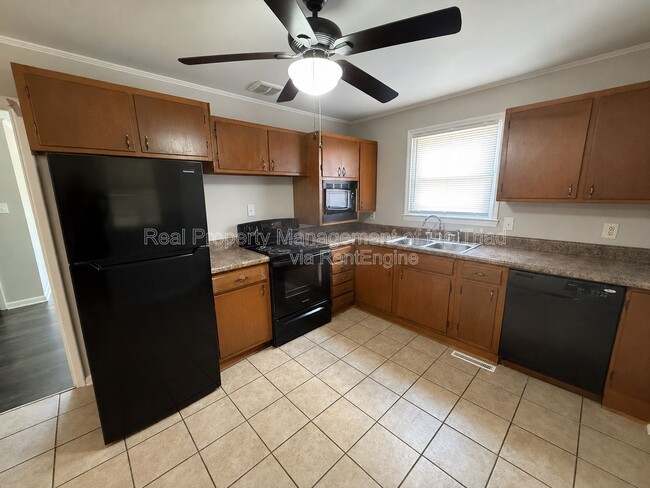 Photo - 2700 Brightwood Ct