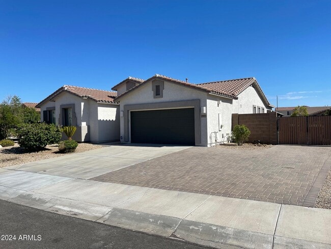 Building Photo - 7807 W Quail Ave Rental
