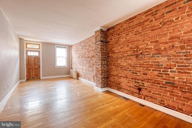Photo - 809 S Glover St