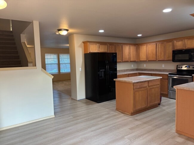 Photo - 9903 197th Ave E