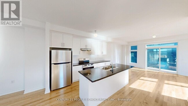 Photo - 37 Drainie St