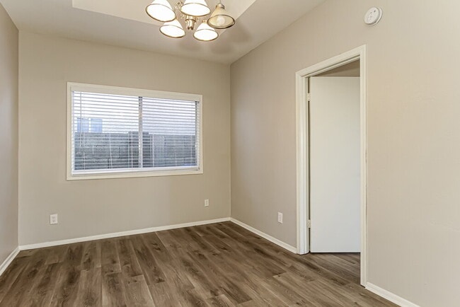 Photo - 11324 N 82nd Ave