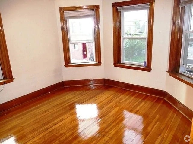 Building Photo - 35 Waverly St Rental