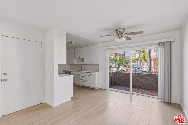 Photo - 2020 Graham Ave Unit 101