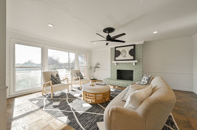 Photo - 1901 NE 66th St