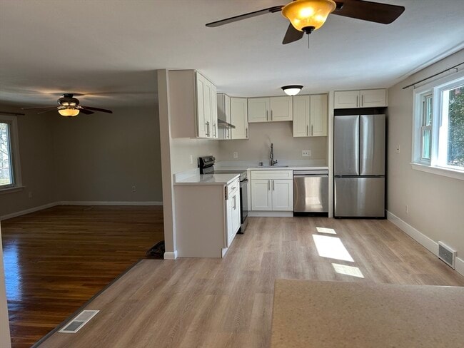 Photo - 44 Carruth St