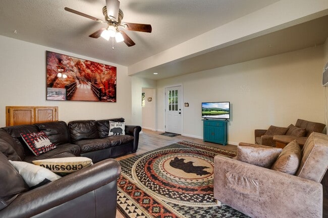 Building Photo - Charming 4 Bedroom Home on Beautiful 10-Acre Property!