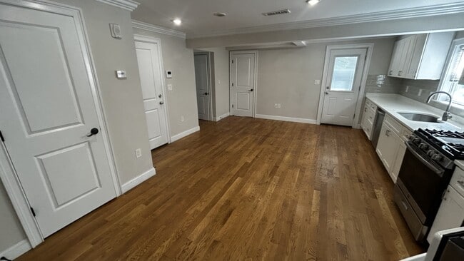 Photo - 62 Gordon St Apartments Unit 2