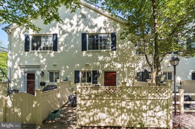 Photo - 5272 Maris Ave