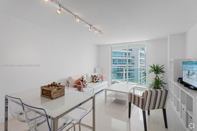 Building Photo - 2101 Brickell Ave Unit 1411 Rental