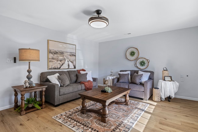 Photo - 1604 Napoleon Dr