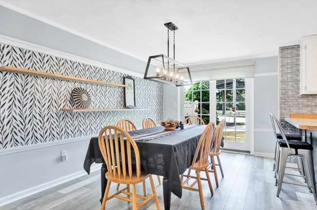 Photo - 395 Donohue Rd