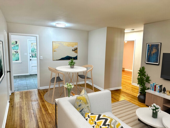 Photo - Crescent Hill Quads