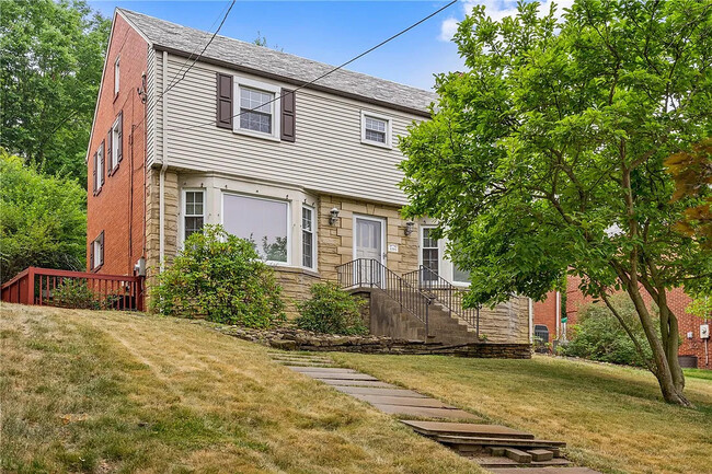 Photo - 1393 Washington Rd House