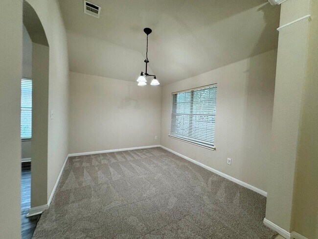 Photo - 1780 Stone Rim Loop