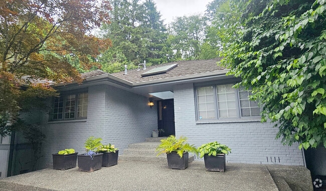 Building Photo - 3650 116th Ave NE Rental