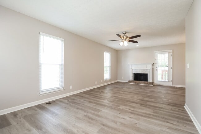 Photo - 3068 Chateau Valley Dr