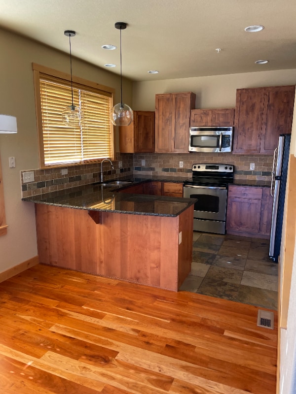 275 Carina Cir