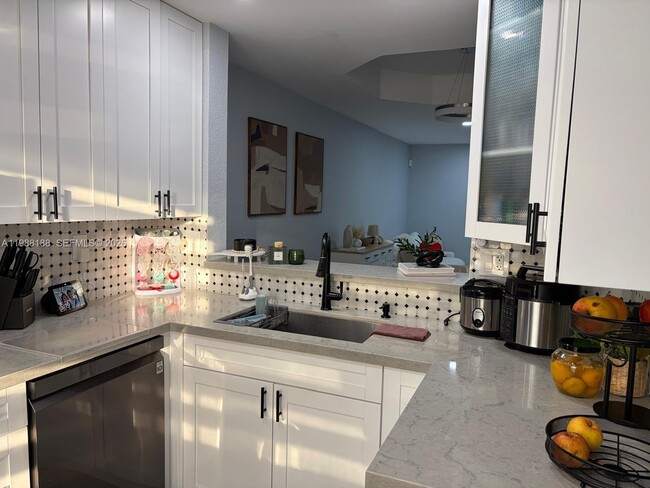 Photo - 14113 SW 120th Ct