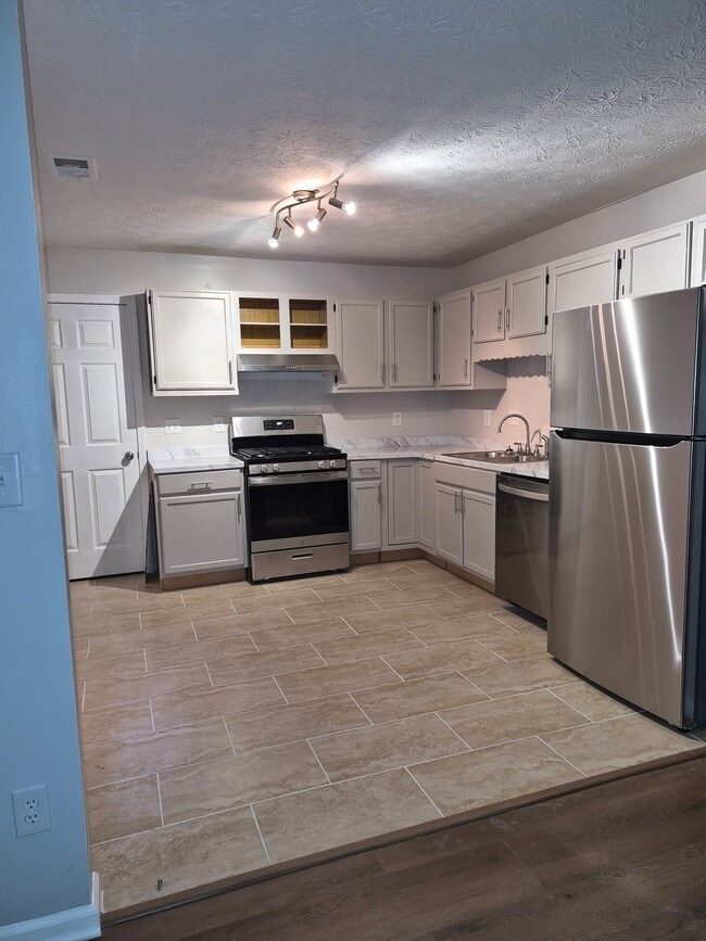 Photo - 7043 Hania Dr