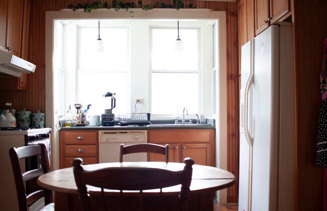 Photo - Henrietta House