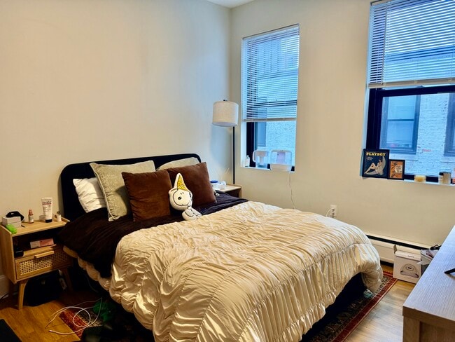 Photo - 829-833 Beacon Unit 504 Unit 504